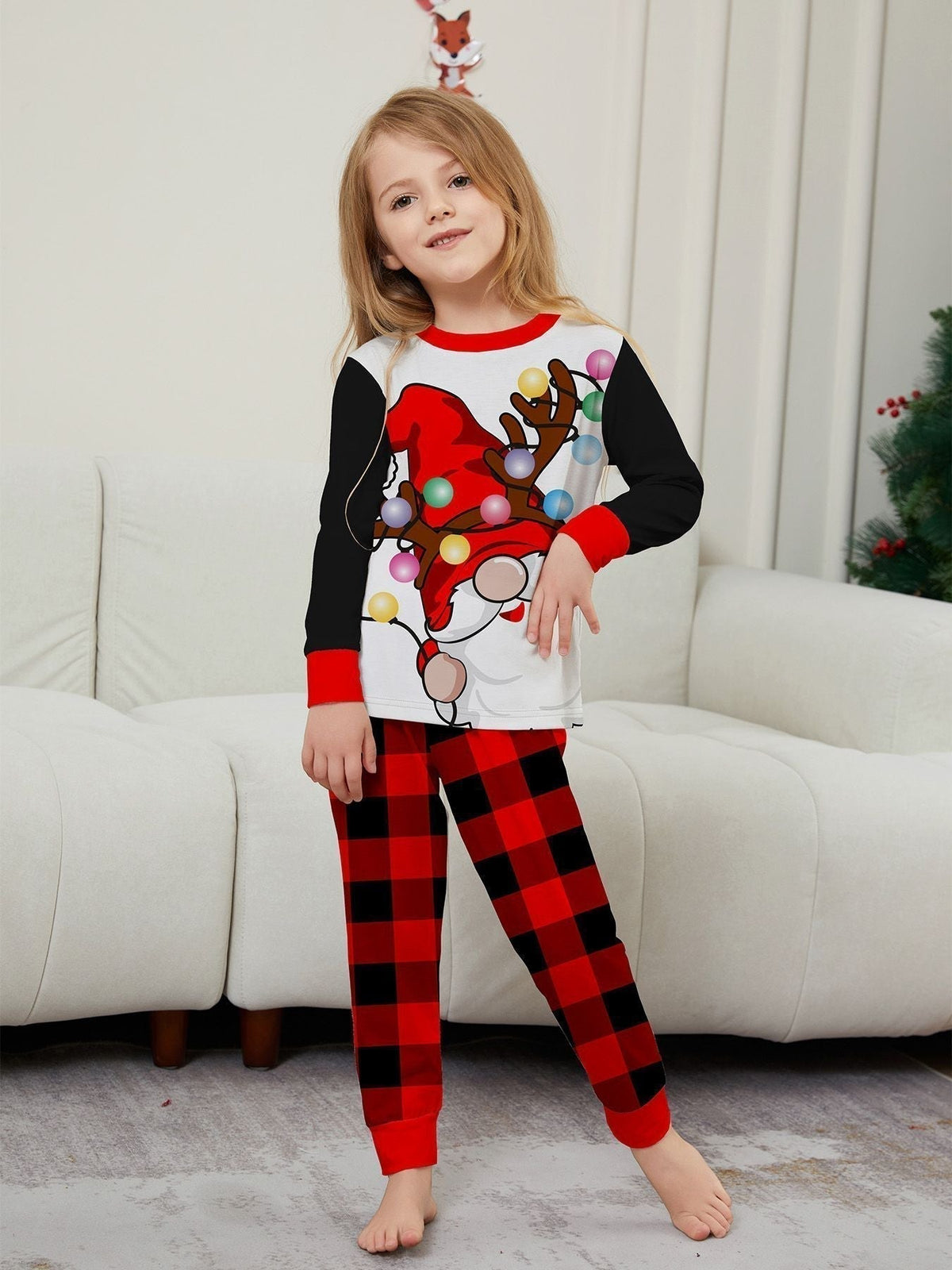 White-Beard Santa Parent-Child Long-Sleeve Pajamas - model wearing